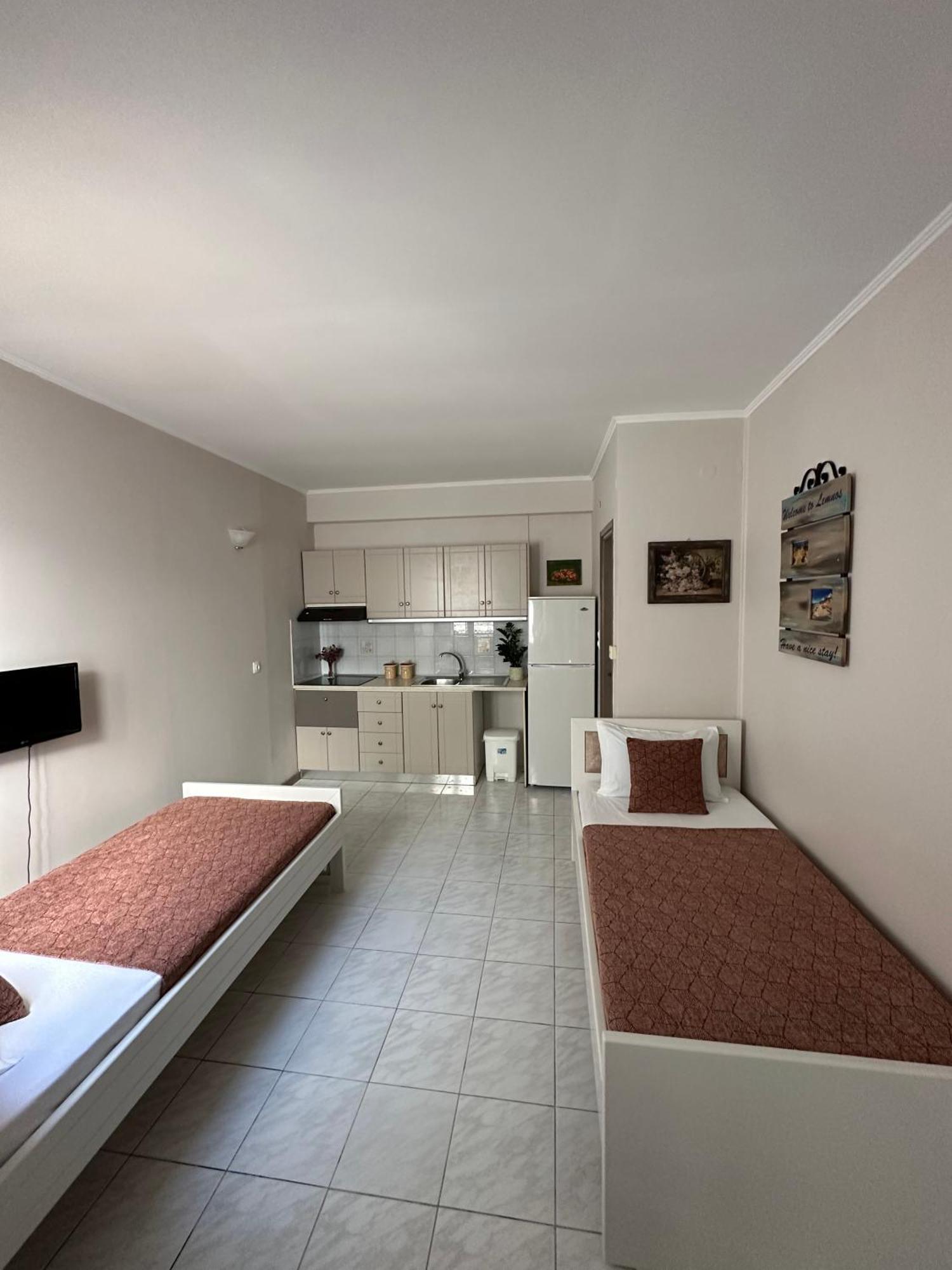 Repanidi Apartments Repanidhion ภายนอก รูปภาพ
