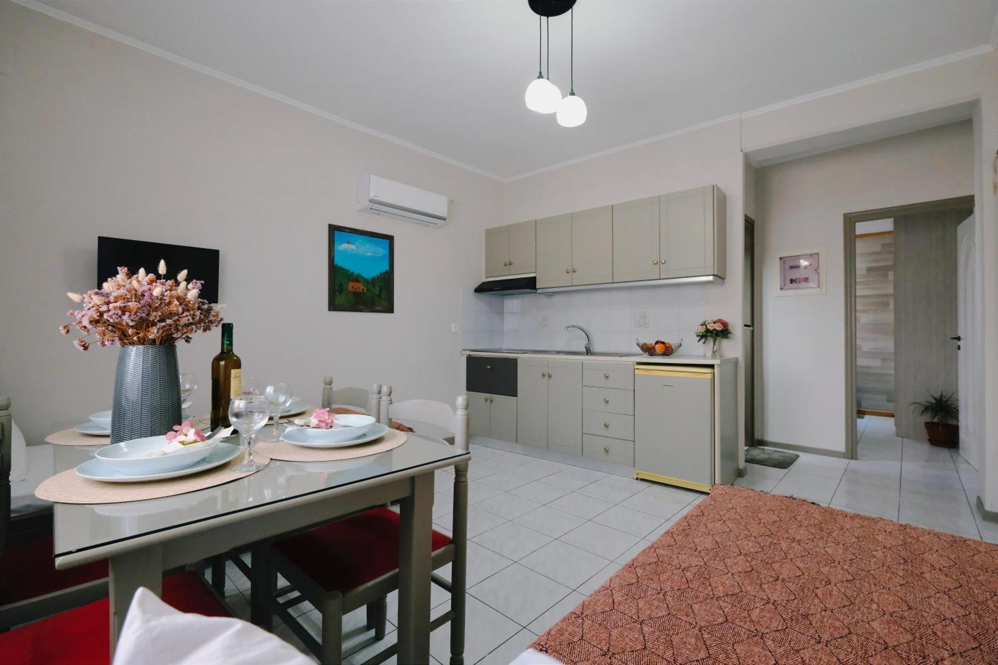 Repanidi Apartments Repanidhion ภายนอก รูปภาพ